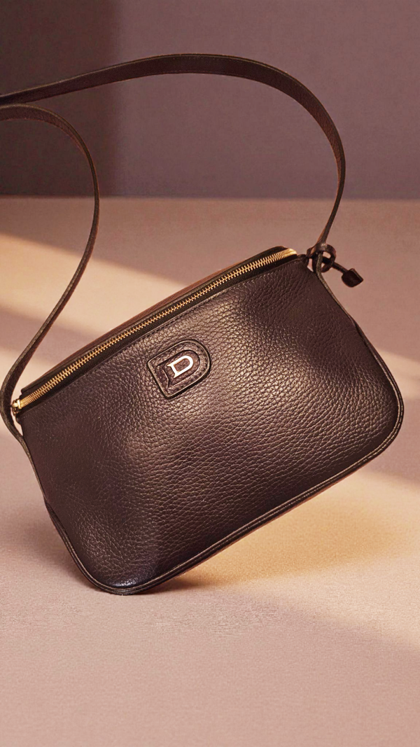 Delvaux Macao