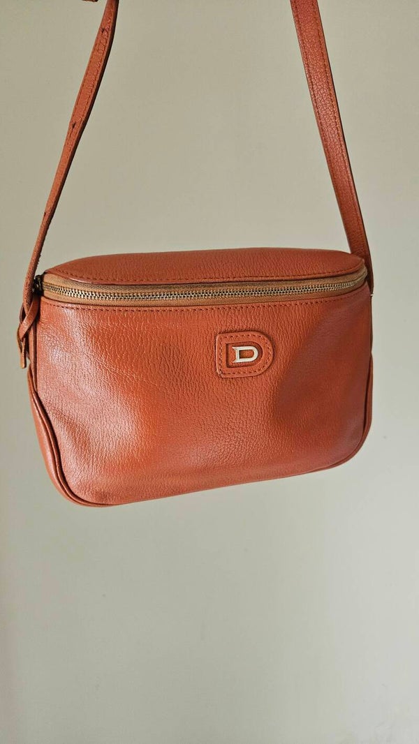 Delvaux Macao cognac