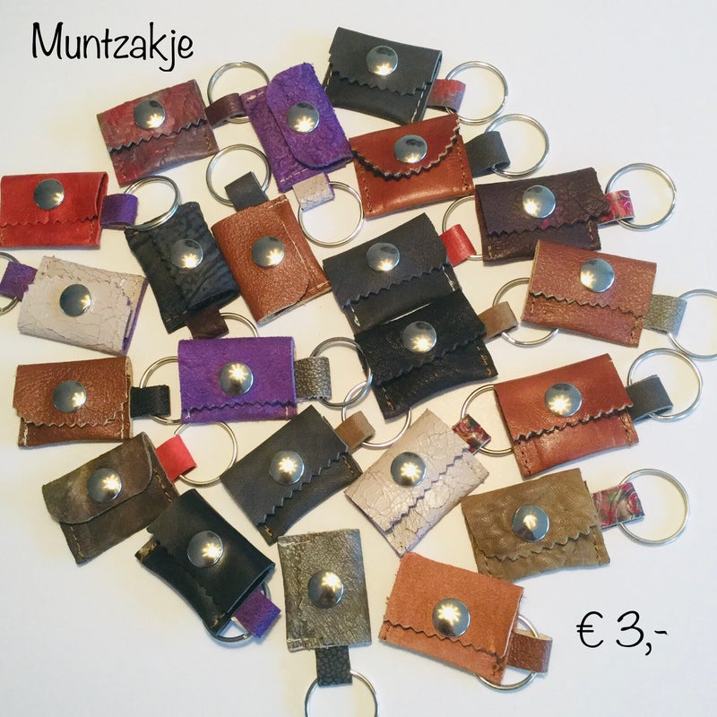 € 3,-