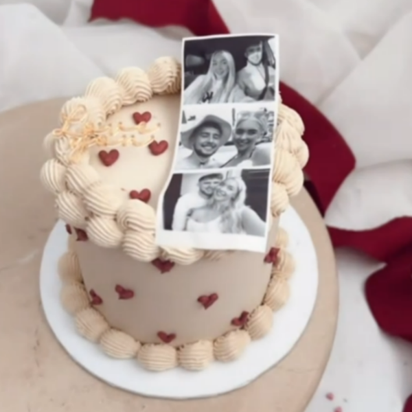 Mini Heart or Round Cake (polaroid and topper)
