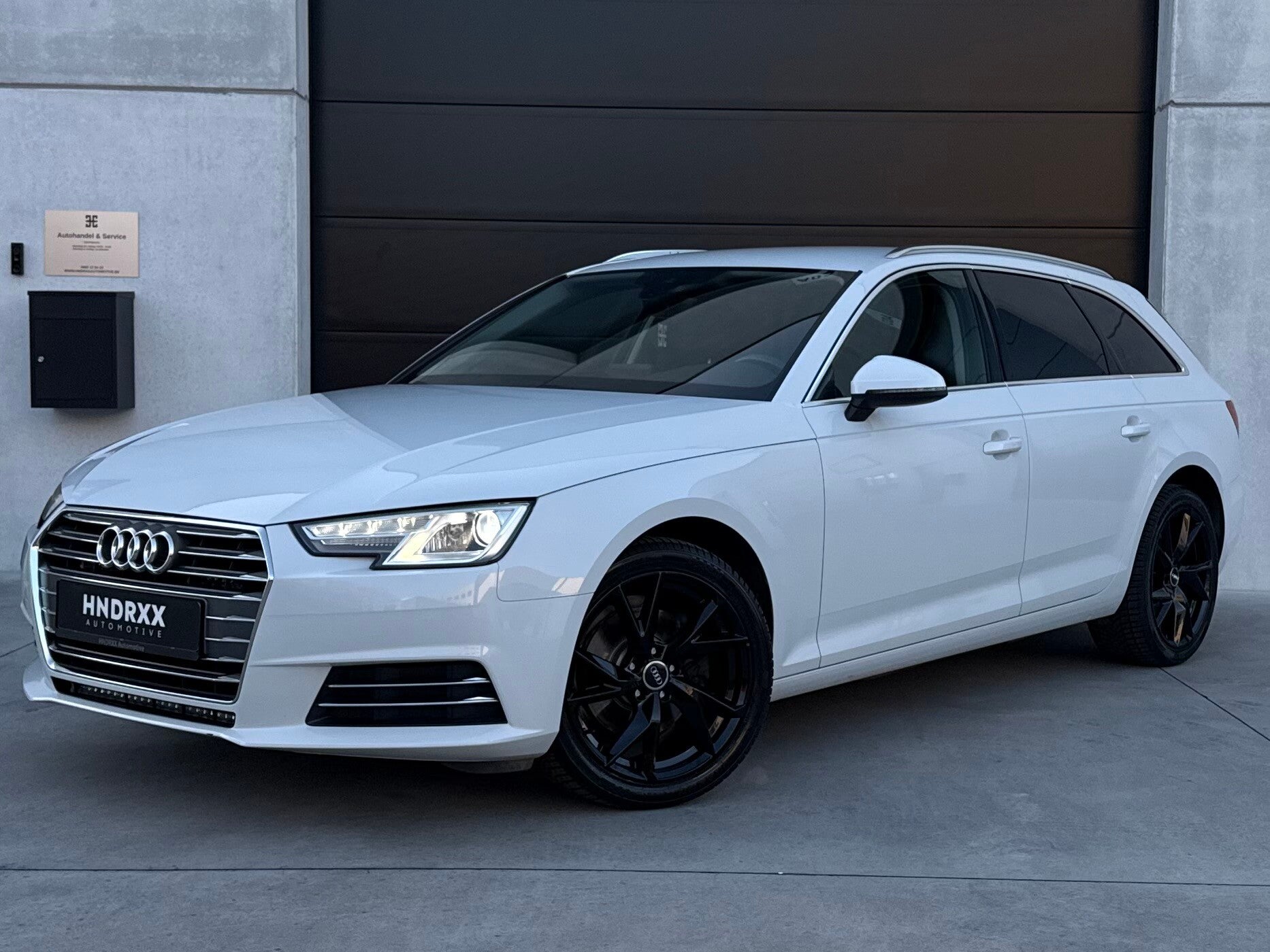 Audi A4 Avant 2.0 TDI - Bi-Xenon - PDC