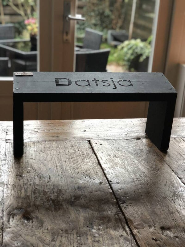 Meditatiebankje met bedrijfslogo