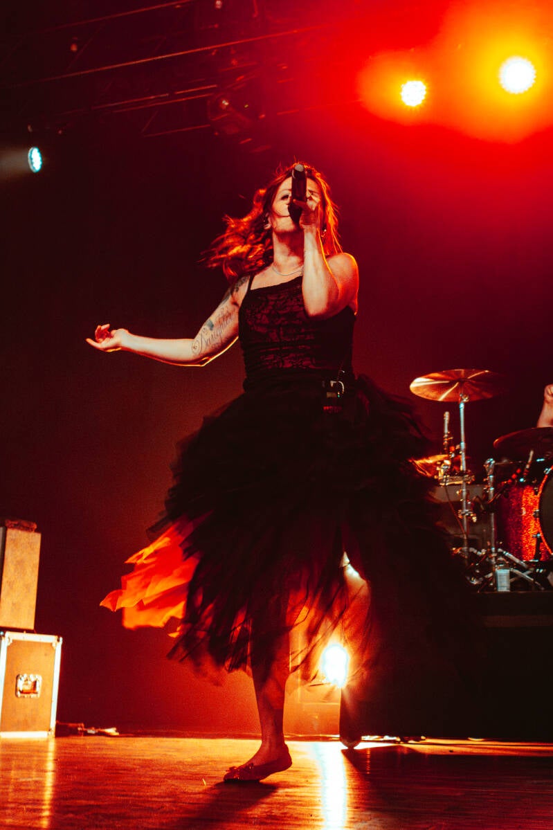 flyleaf-4-standard.jpg