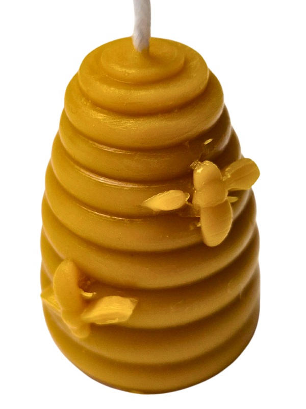 Bougie en cire d'abeille ruche en paille