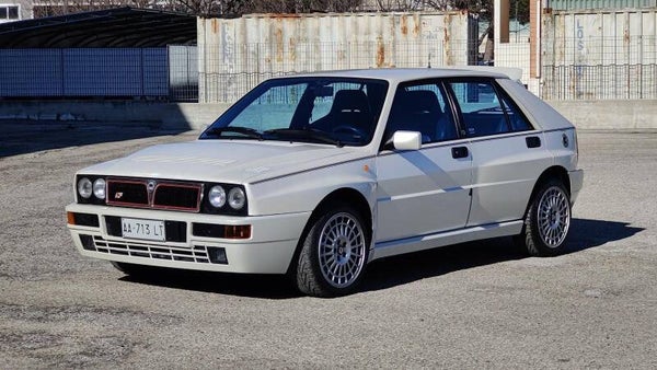 Lancia Delta HF Integrale EVO 2 Perla
