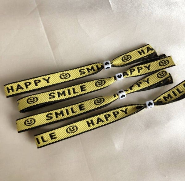 bracelet happy smile yellow