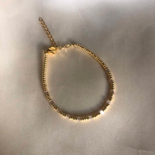 bracelet gold beads beige