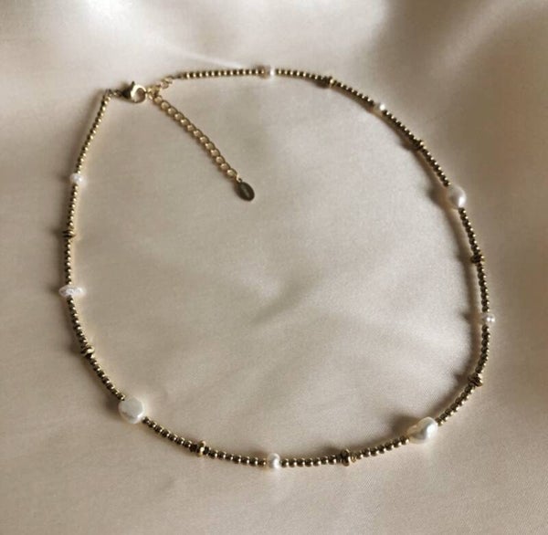 necklace beaded gold pearls