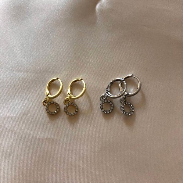 earrings circles diamonds