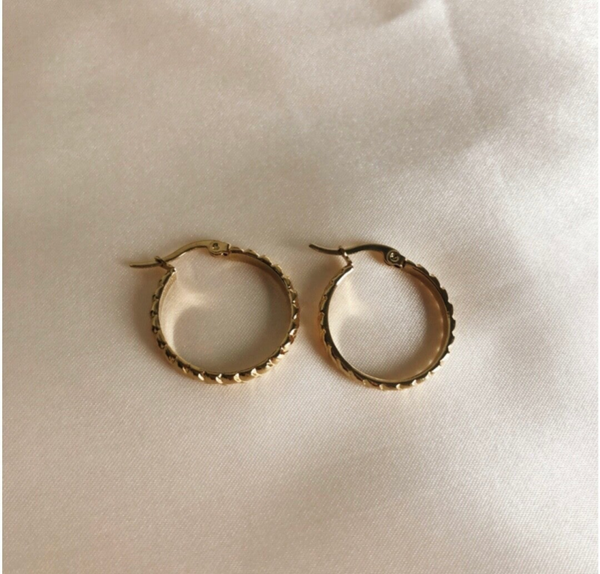 earrings hoops texture gold