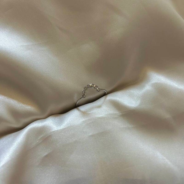 ring half circle silver diamonds