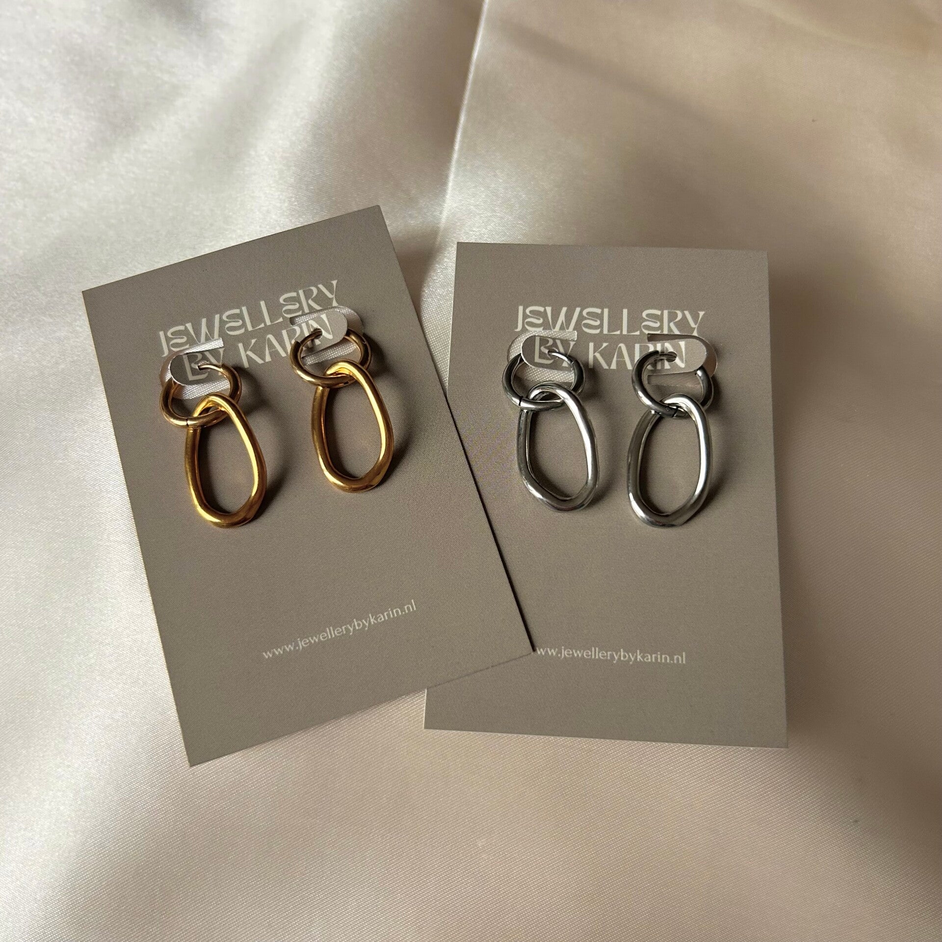 earrings oval charms