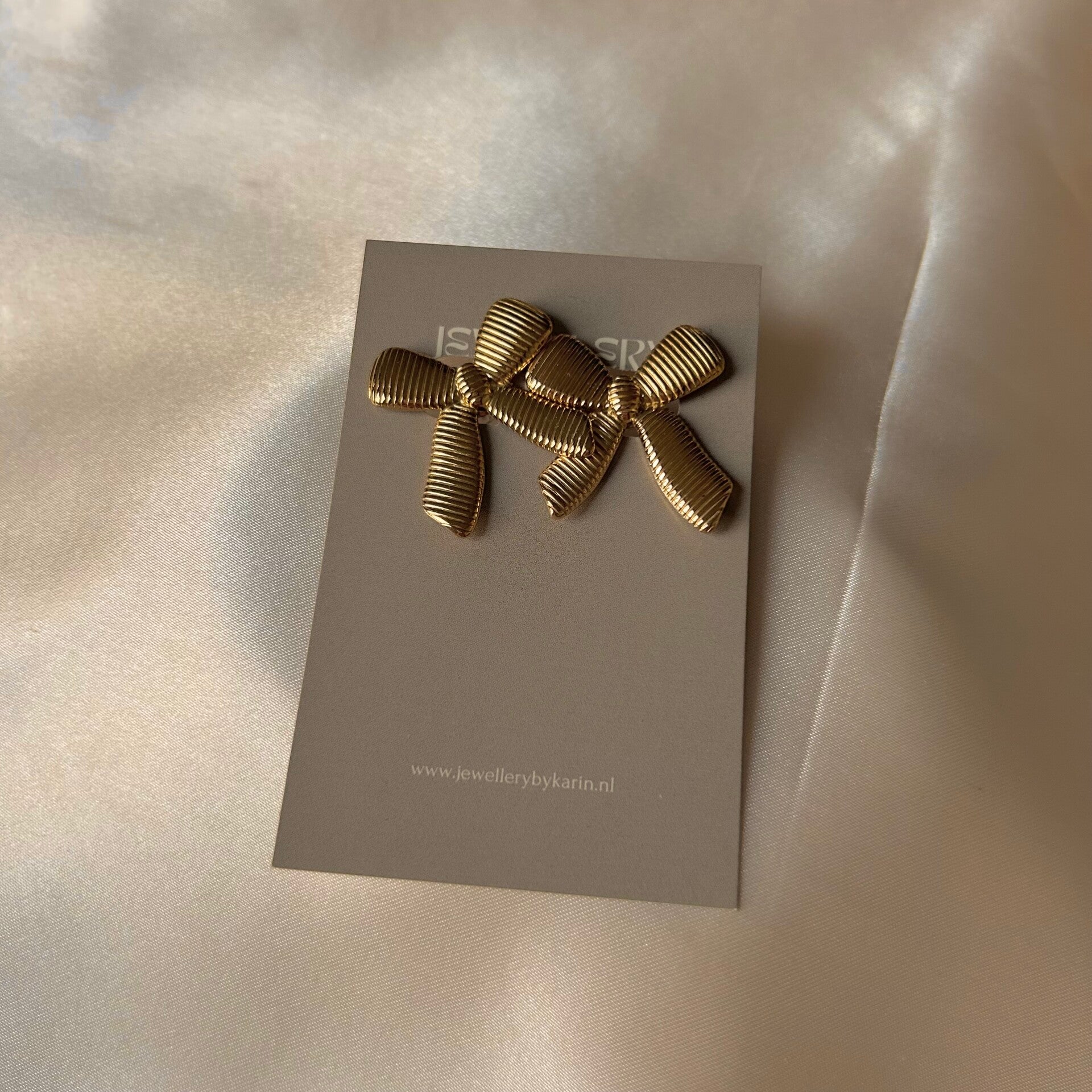 earrings bows gold