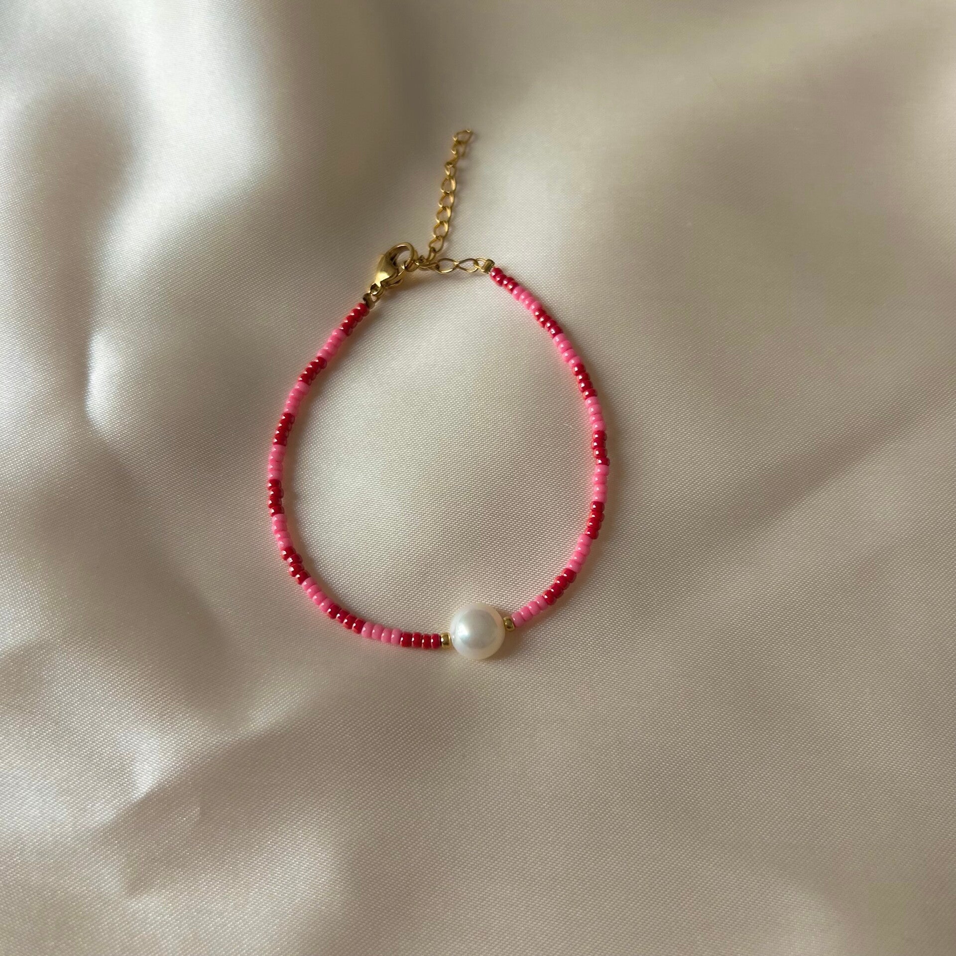 bracelet red pink pearl gold