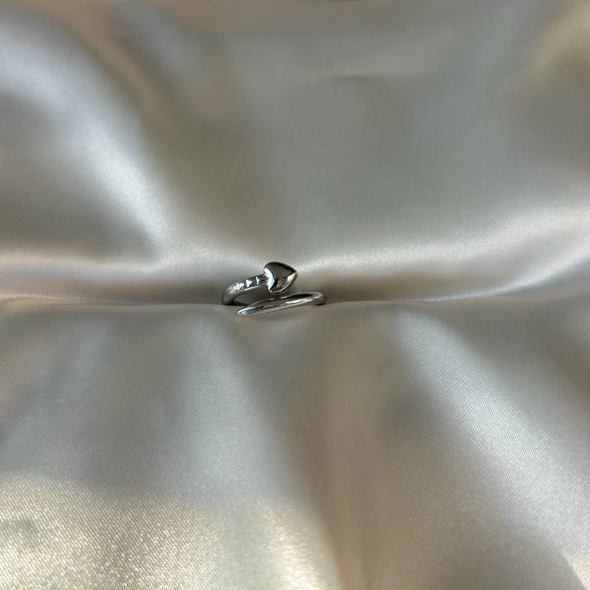 ring heart arrow silver