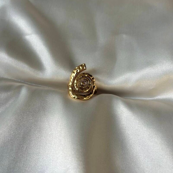 ring shell gold