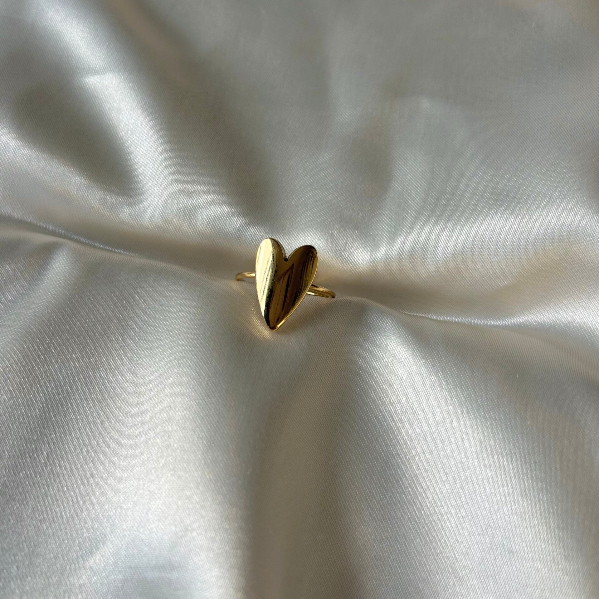 ring big heart gold