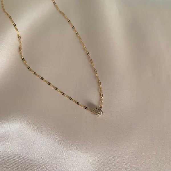 necklace dotted chain gold charm