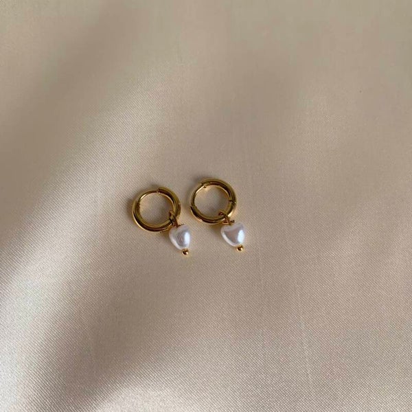 earrings heart pearls gold