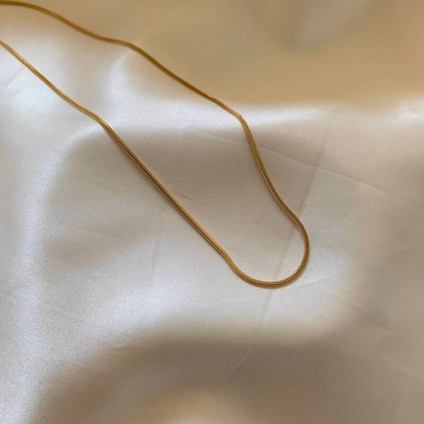 necklace small snake chain gold