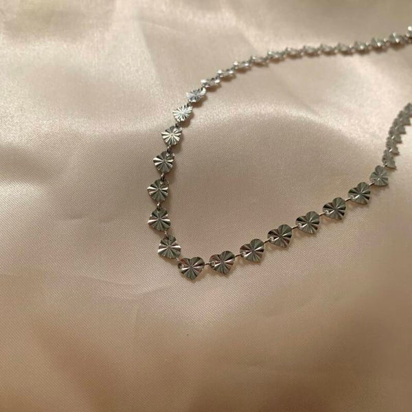 necklace chained hearts silver