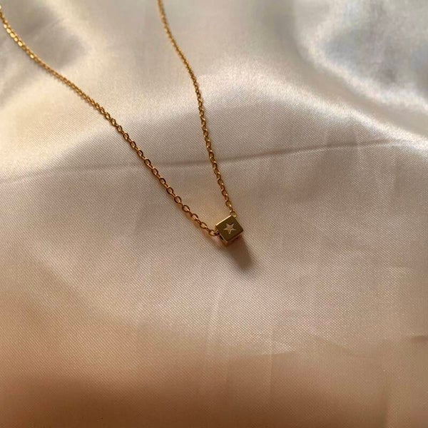 necklace star cube gold