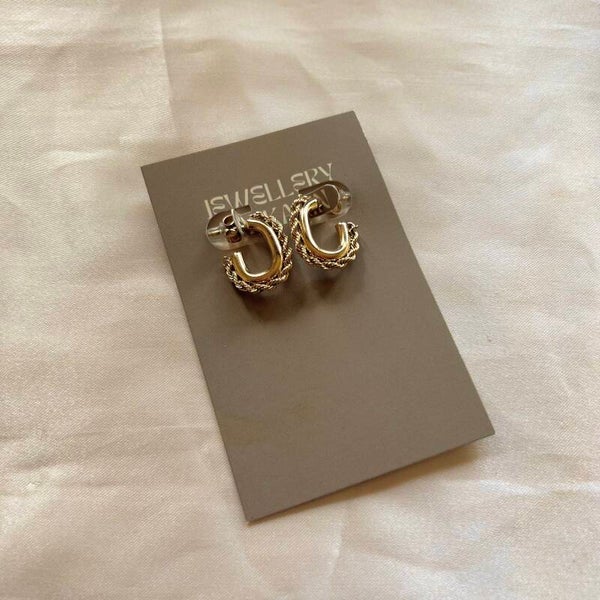 earrings small twisted oval gold