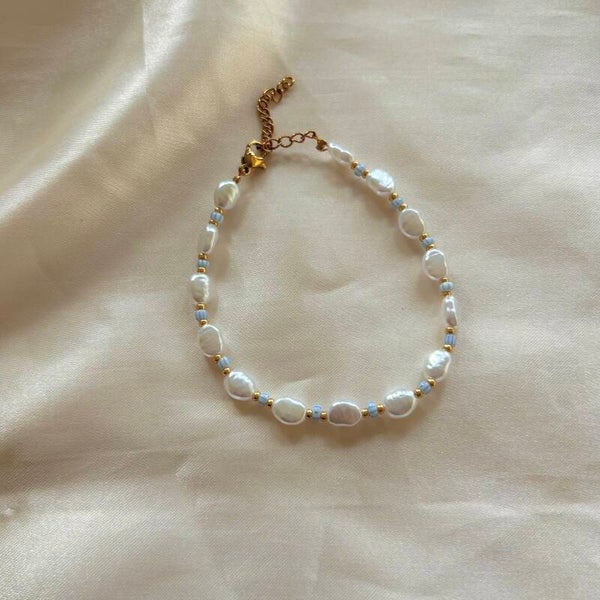 necklace pearls gold blue beads