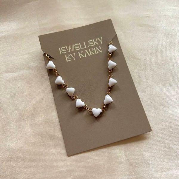 necklace chained hearts white gold
