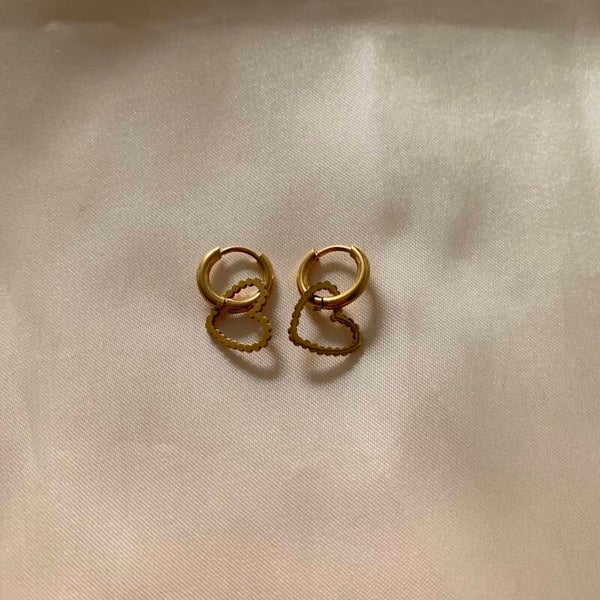 earrings hearts gold