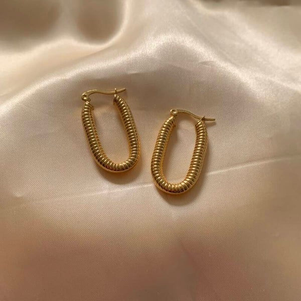 earrings large oval stripes gold