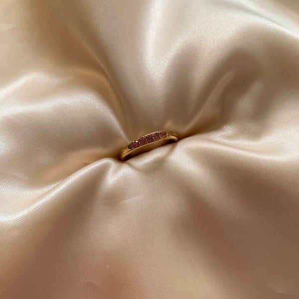 ring stones pink gold