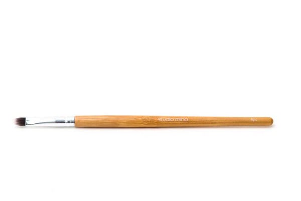 VEGAN LIPBRUSH