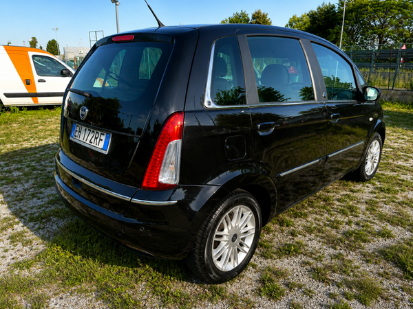 Lancia Musa 1.3 Multijet Diesel – 2012