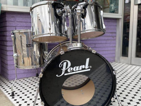 90s”- Pearl Export -Chrome- 4P set.  10x12” 11x13” 16x16” 16x22”