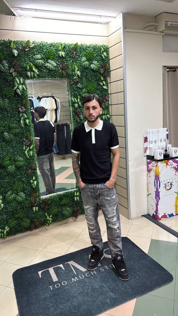 Polo in filo nera