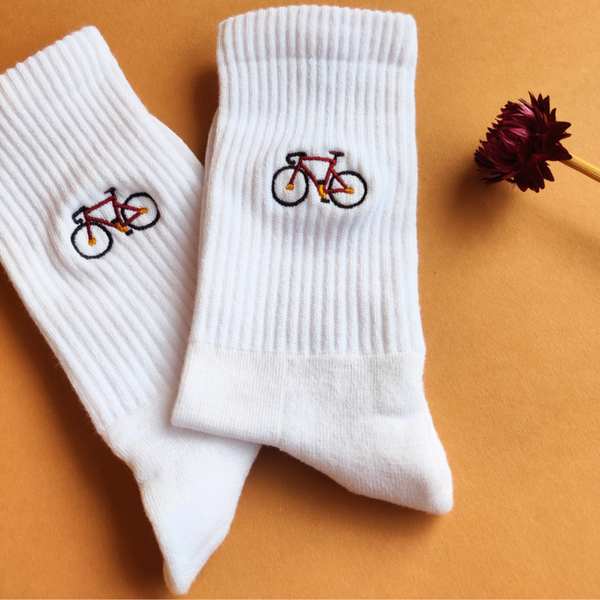 Unisex Bio-Baumwoll Socken mit Rennrad Stickerei - Geschenk für Rennradfahrer & Cycling Fans