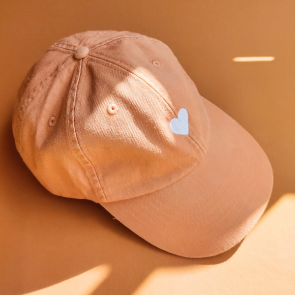 Unisex Cap mit Herz Stickerei