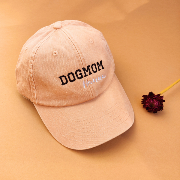 Unisex Cap mit Dogmom und Namen Stickerei