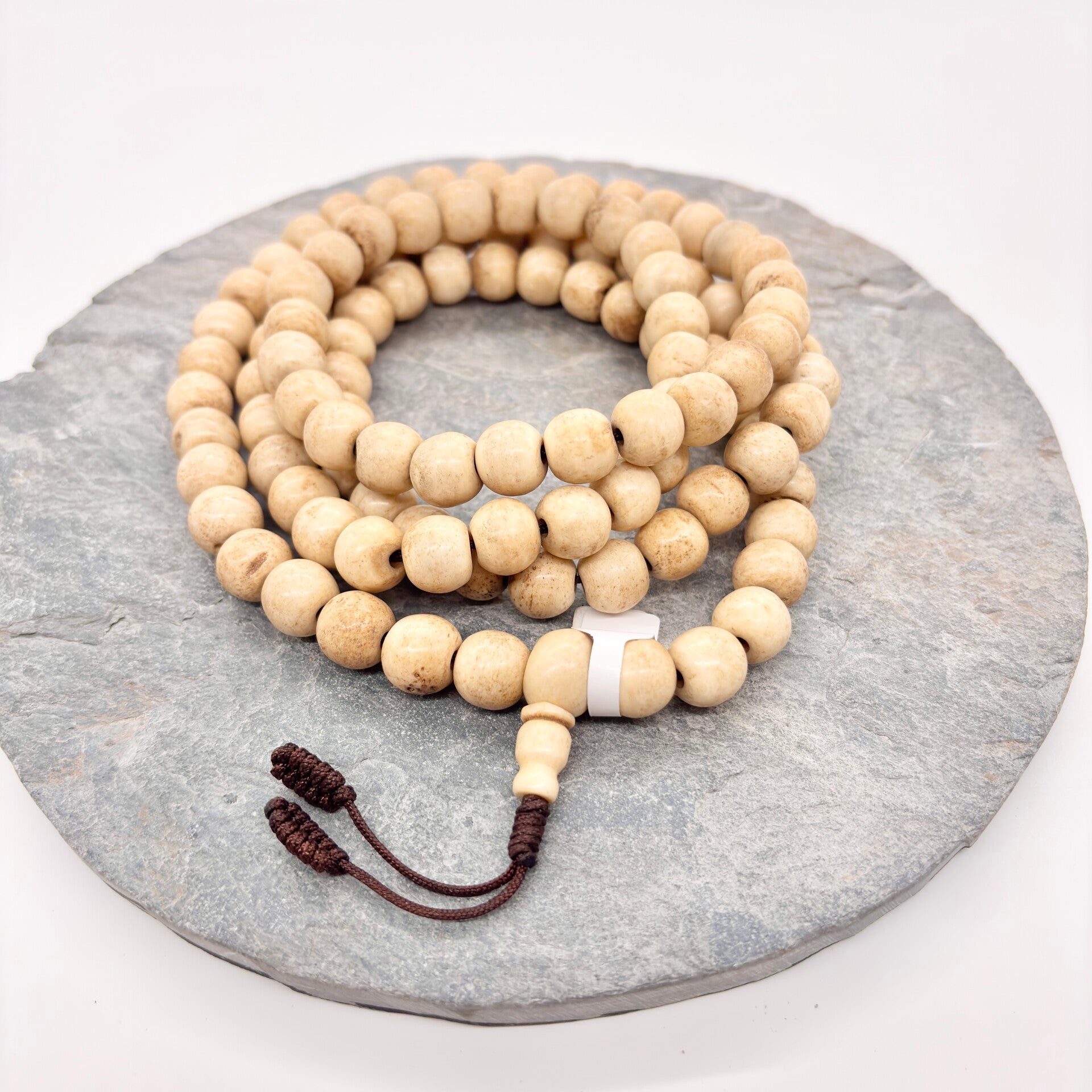 TRADITIONELE YAK- BOT MALA