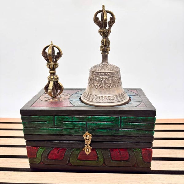 Tibetaanse Dorje & Bel – Set in Houten Doos