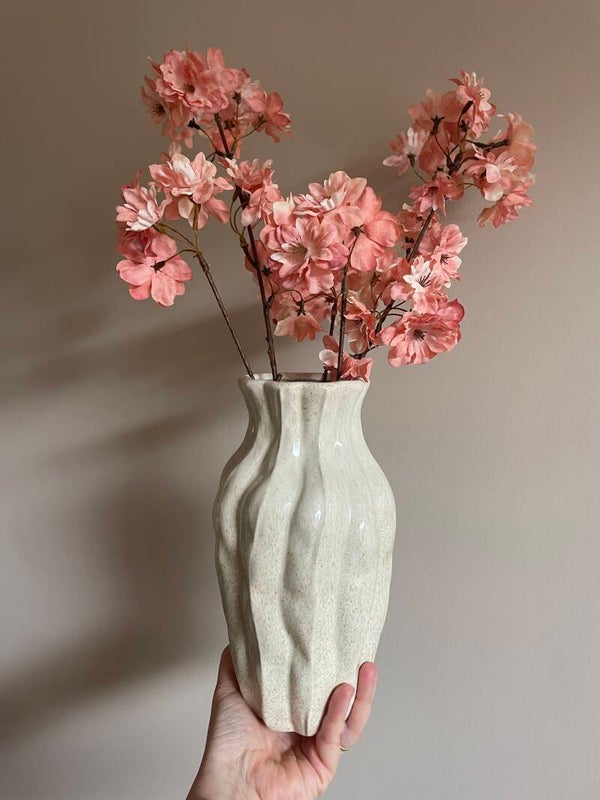 Vaas spikkel beige