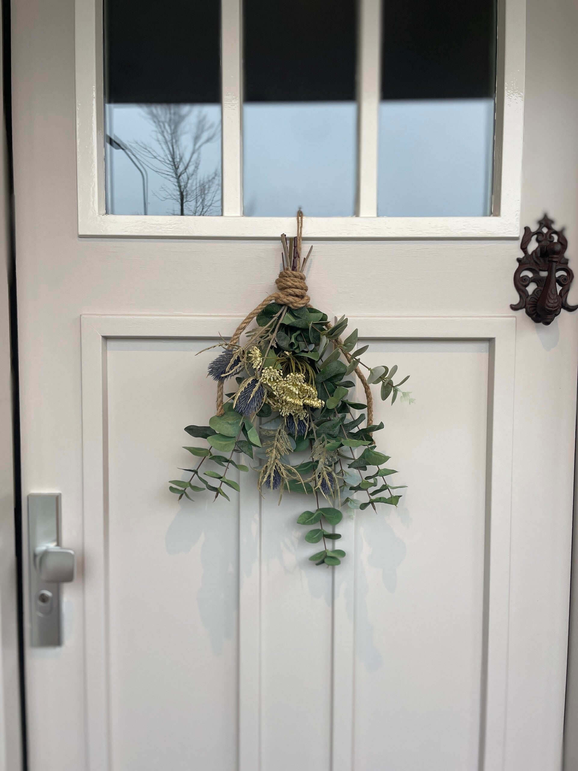 Voorjaars toef kunst distel