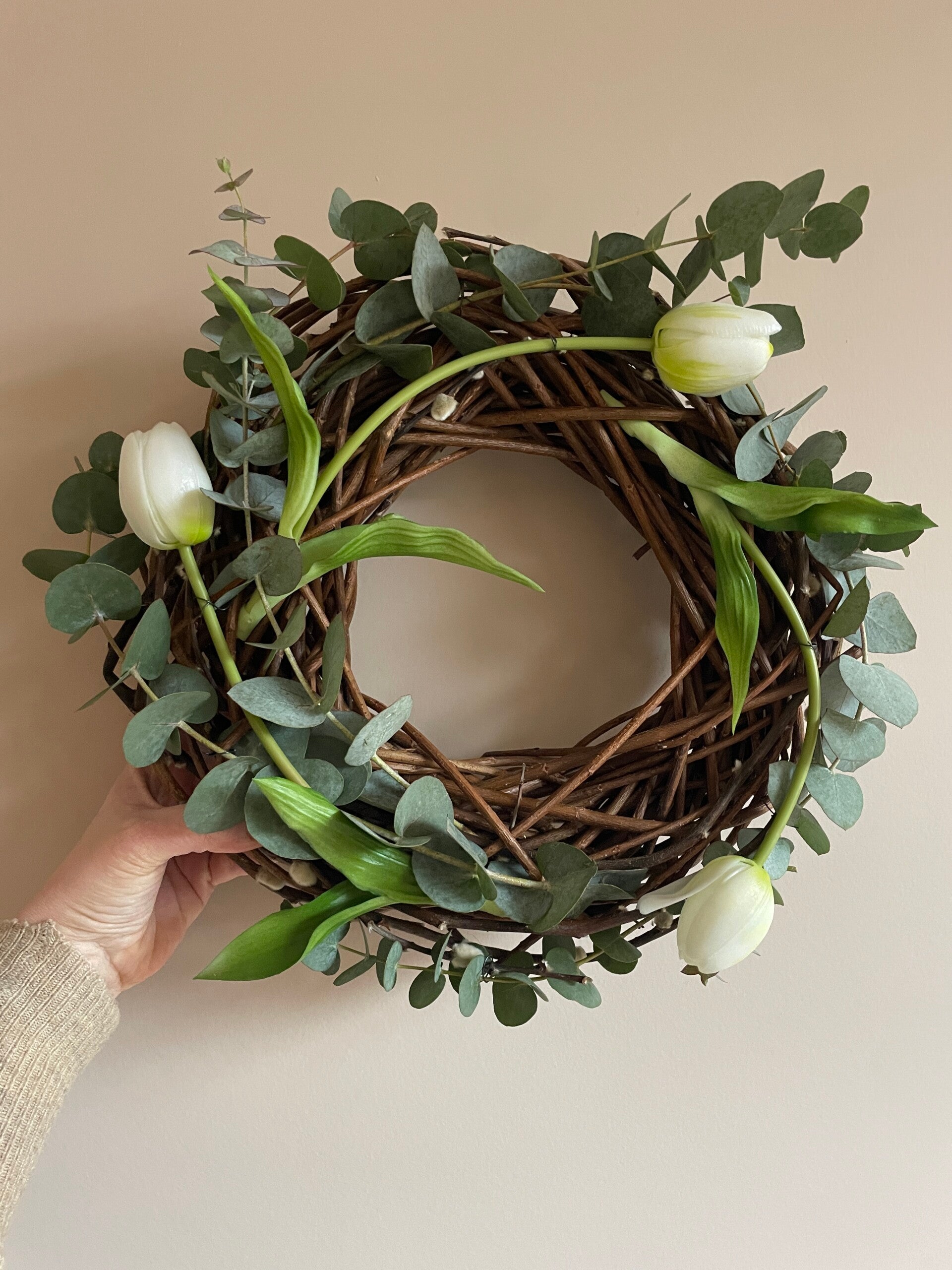 Voorjaarskrans met tulpen