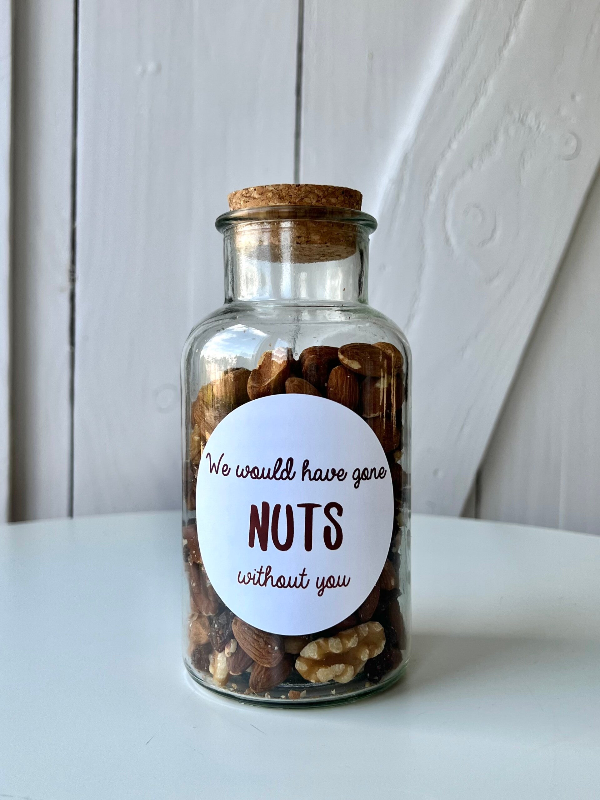 Pot met notenmix | We would have gone NUTS without you