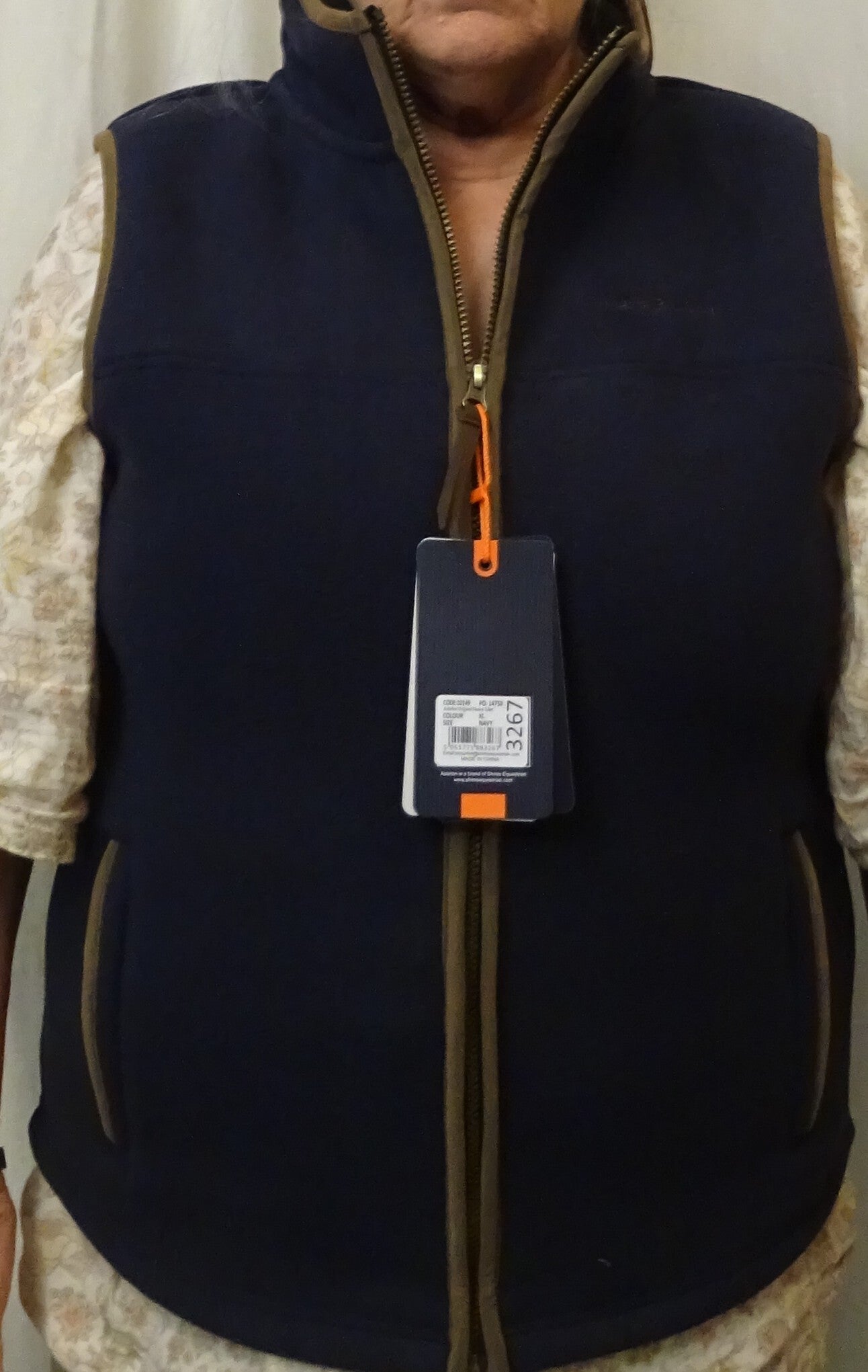 Vliesweste, engl. starkes Material T 10152