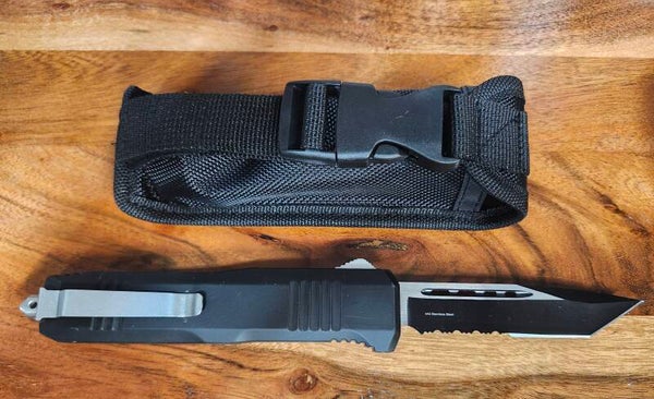 Made in USA automatic stilleto knife