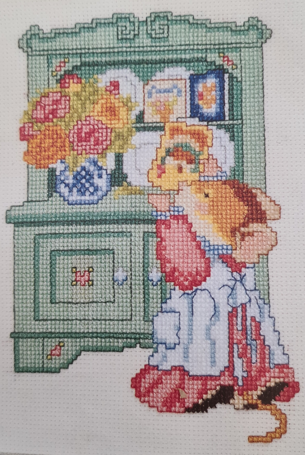 Muis bij Servieskast