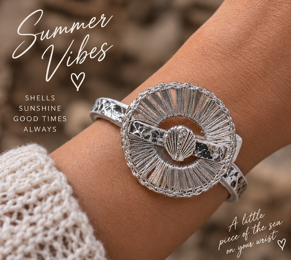 🐚 Handmade Armband – Schelp & Zilverdraad (Imi-leer & Strass)