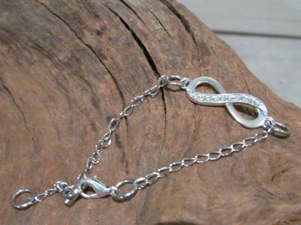 Armband Infinity met strass